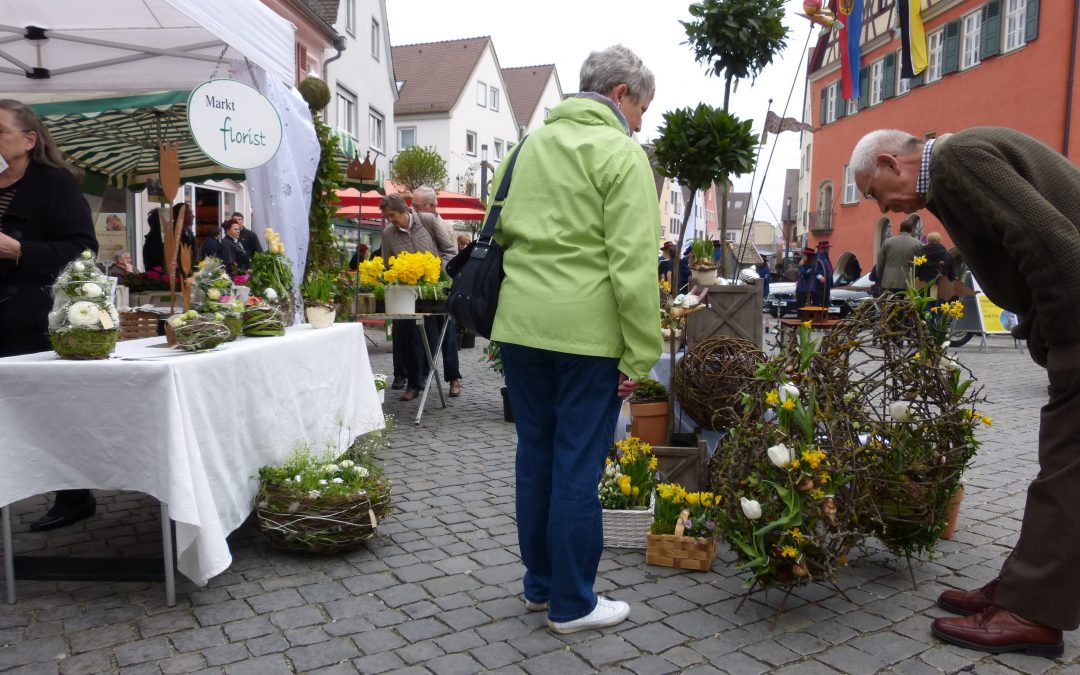 Genuss am Marktplatz auf dem Frühjahrsmarkt in Bopfingen