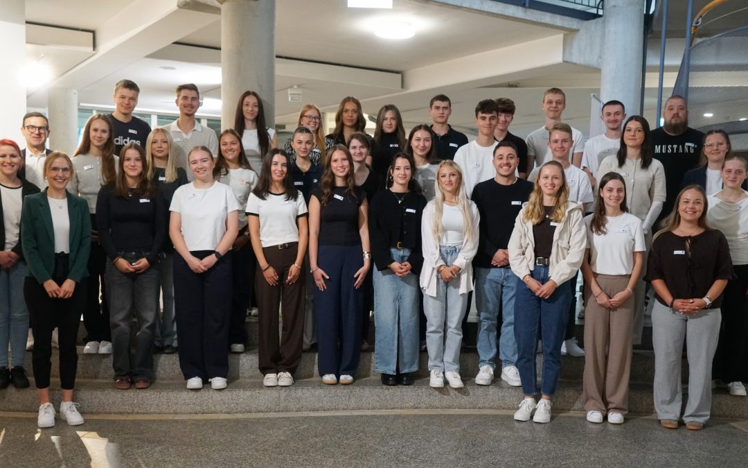33 junge Menschen, viele Wege in den Beruf